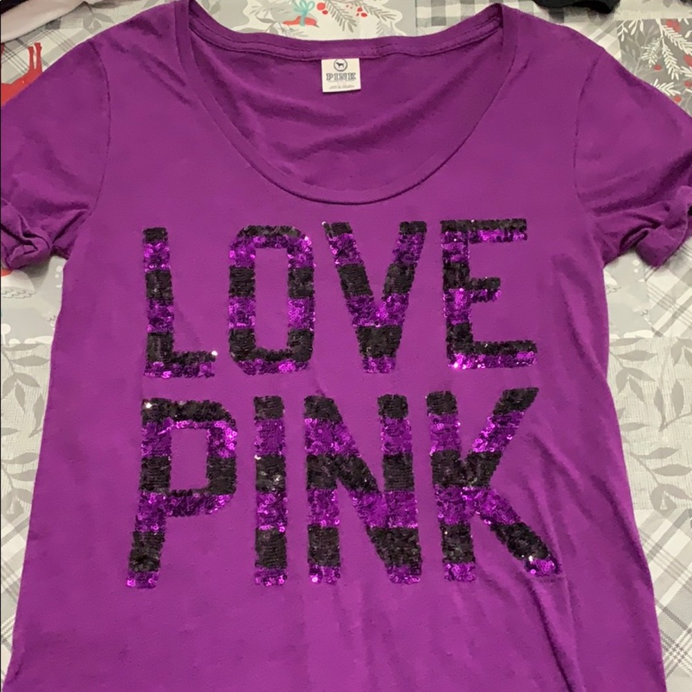 Sequin LOVE PINK scoop neck